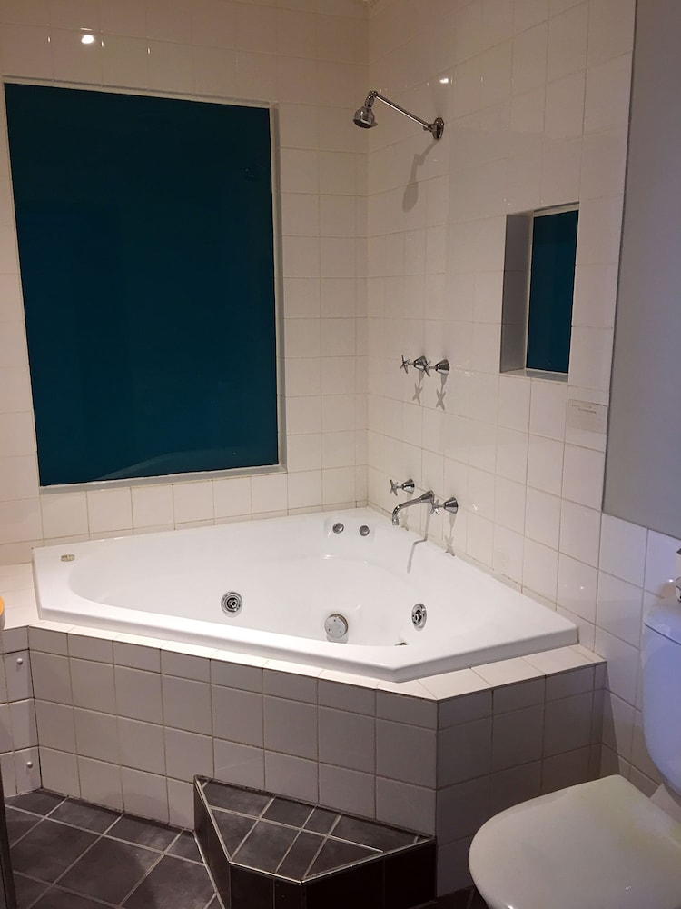 Deluxe Spa Suite with Balcony