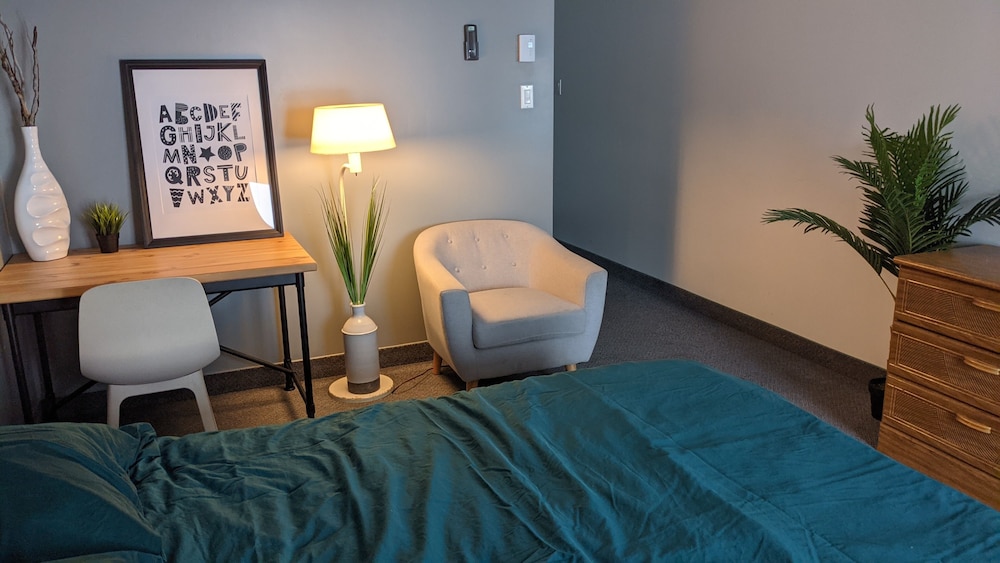 Deluxe Double Room, 1 King Bed, Jetted Tub, River View photo 1
