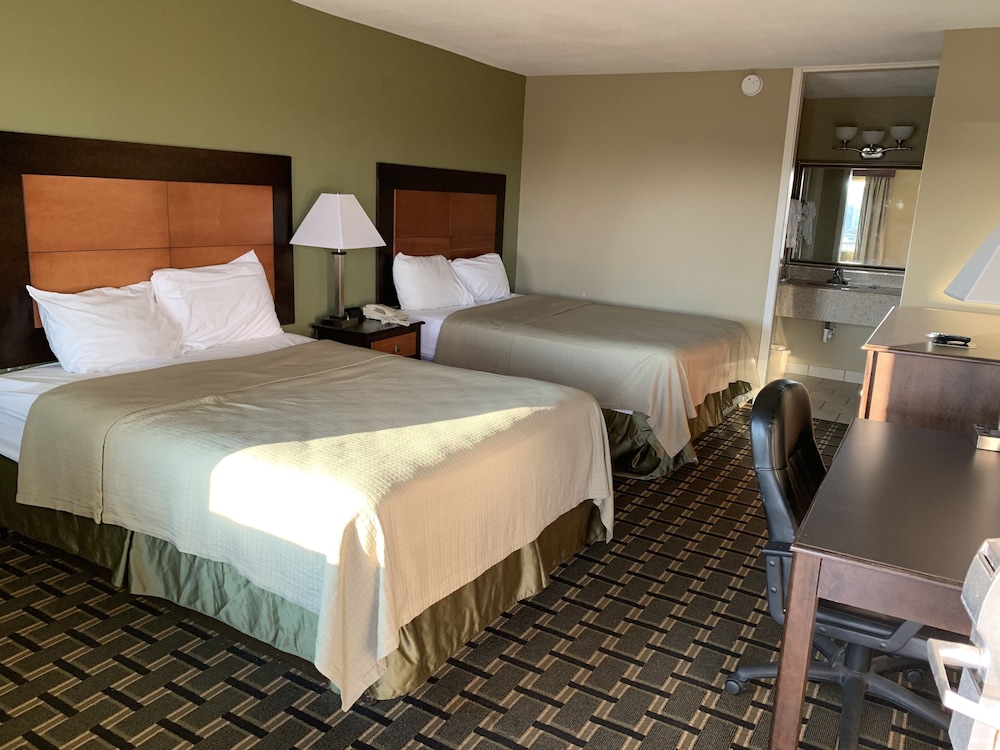 Standard Room, 2 Queen Beds, Non Smoking photo 1