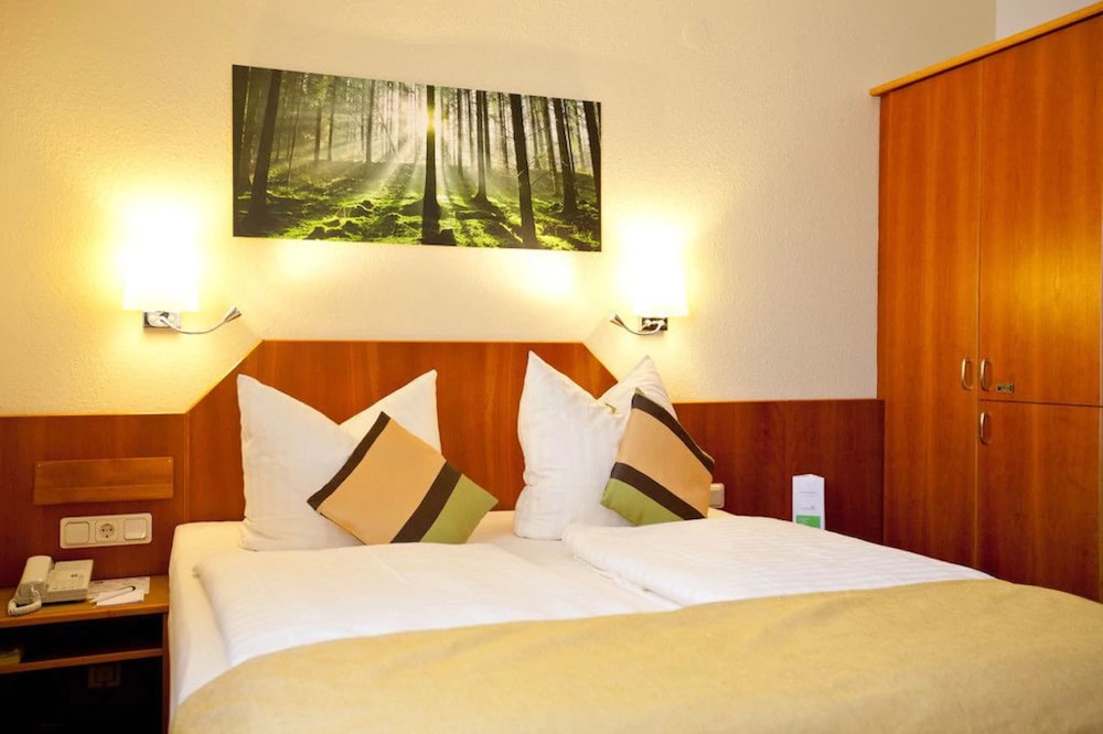 Standard Double Room - Photo 4