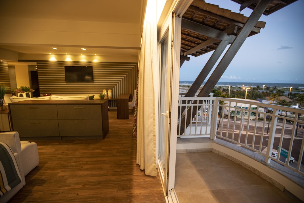 South Diamond Semi Presidential Suite