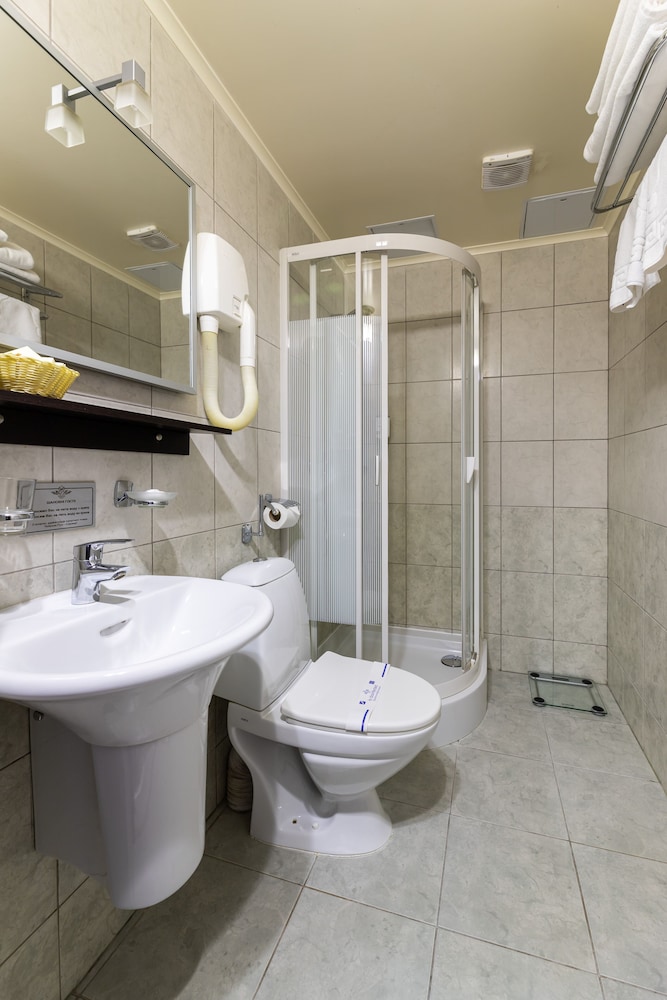 Premium Double or Twin Room photo 3