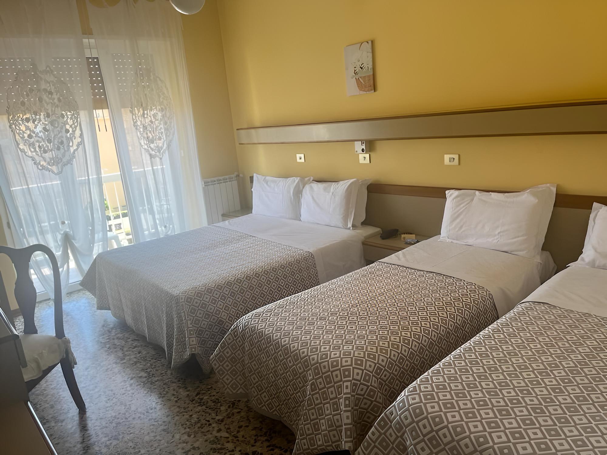 Triple Room photo 3