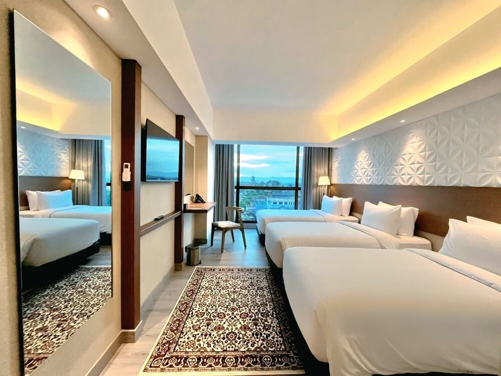 Executive Triple Room
