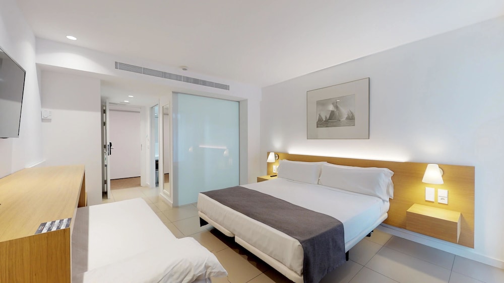 Habitación Triple, Balcón, Vista al Mar