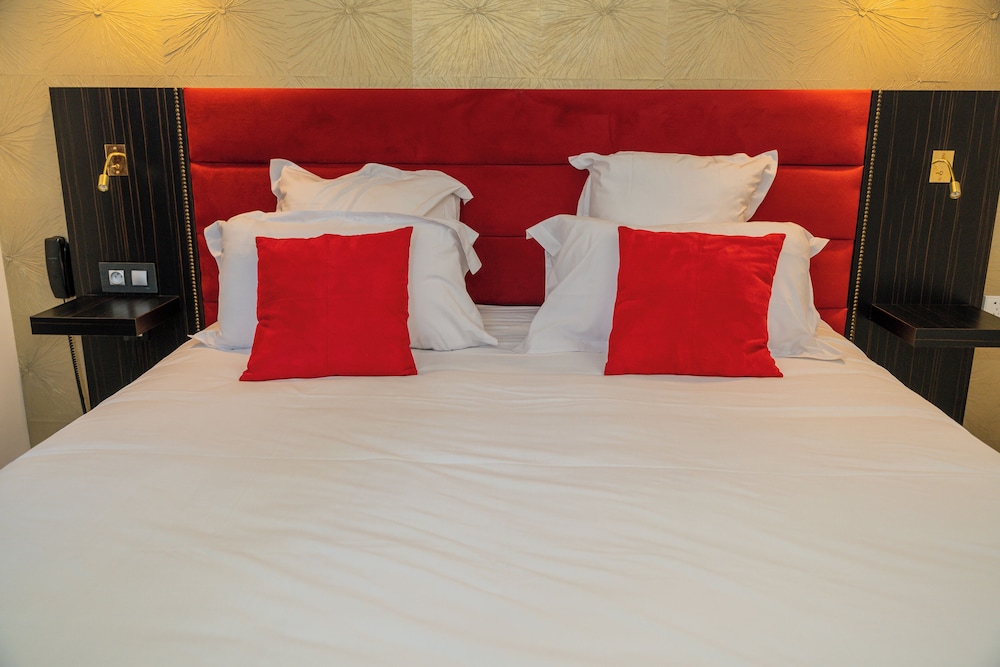 Junior Suite with Air Conditioning