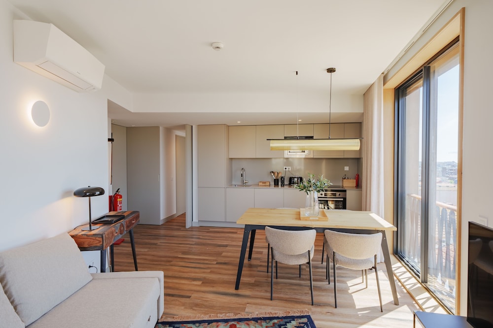 Classic Apartment - Photo 6