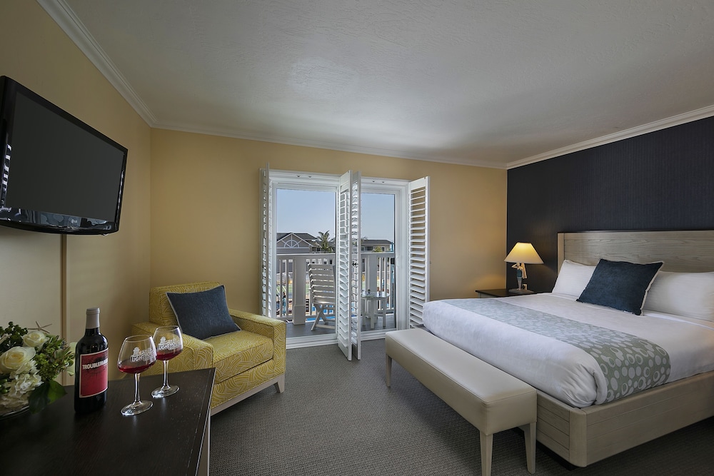 Suite, 2 Bedrooms, Courtyard View