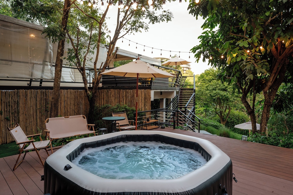 Royale (Pet Friendly) photo 3
