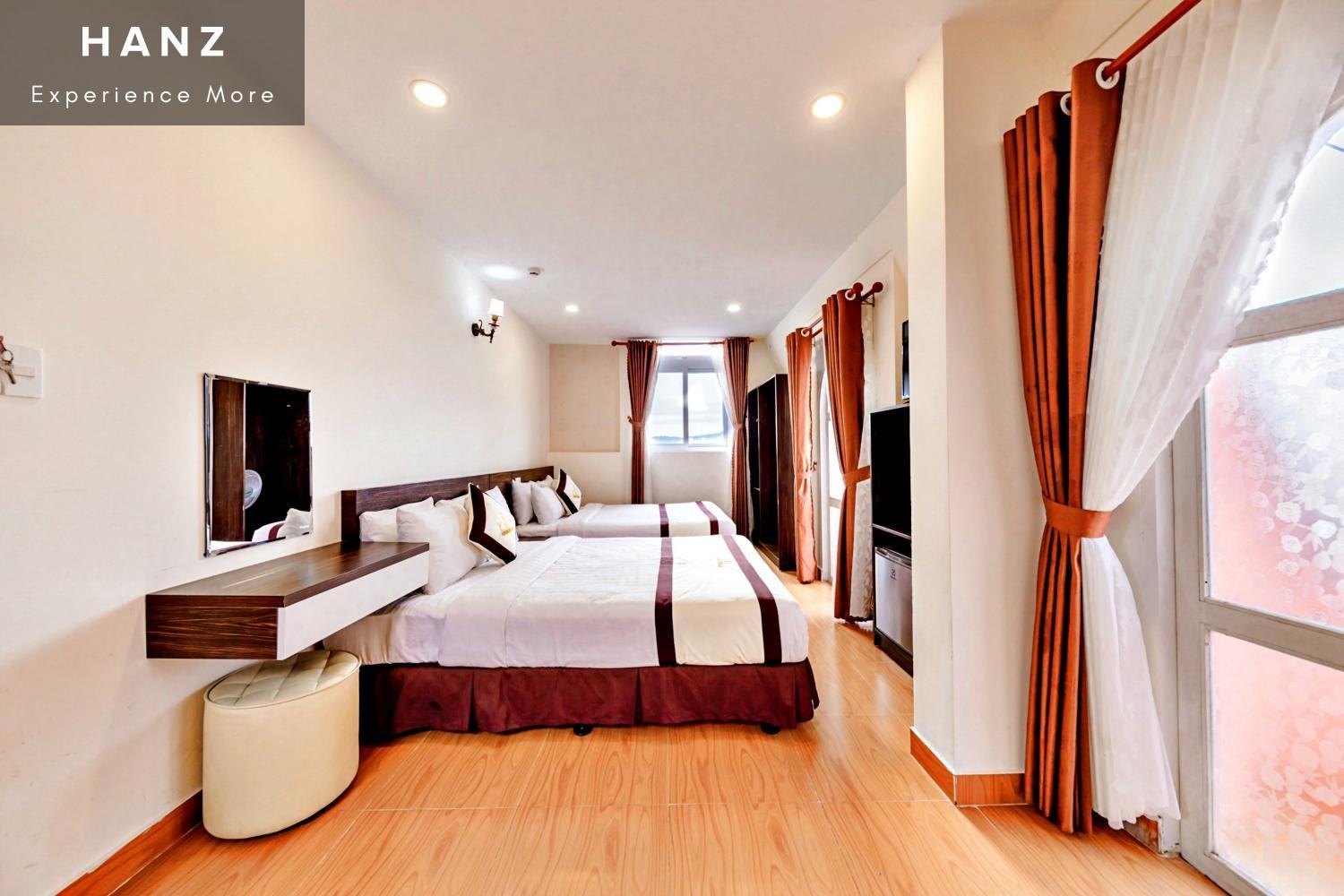 Deluxe Family Room