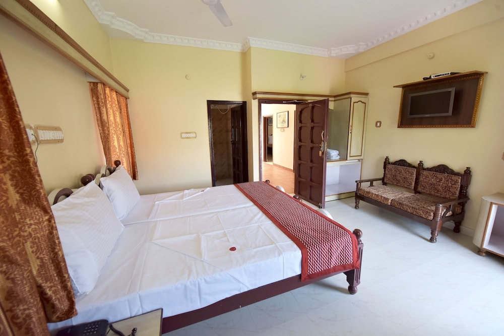 Deluxe Room - Photo 14