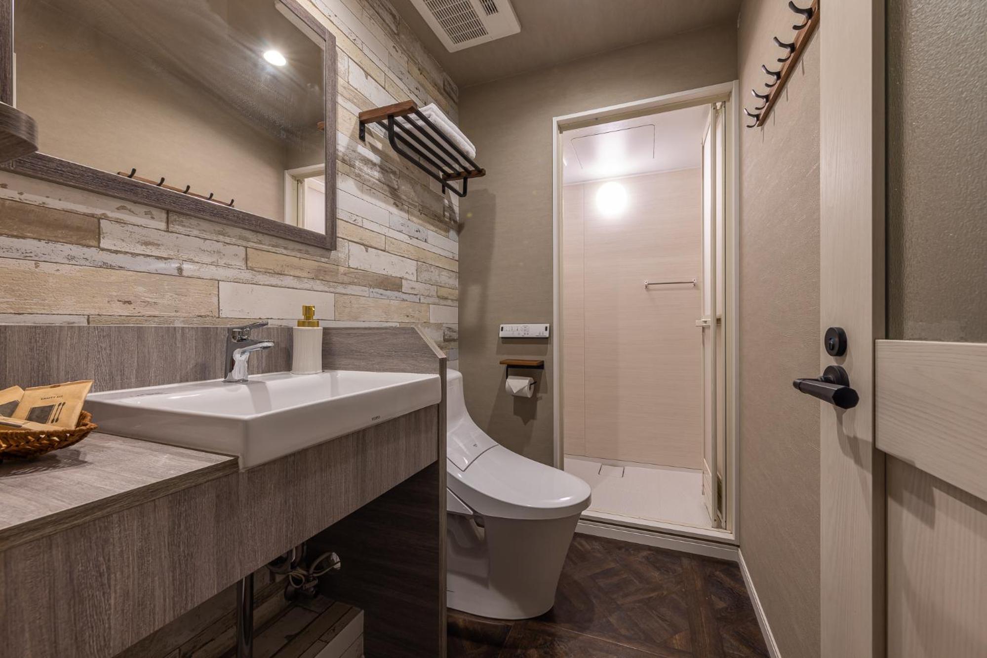 Double or Twin Room with Bathroom photo 3