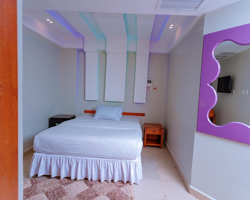 Single Room photo 2