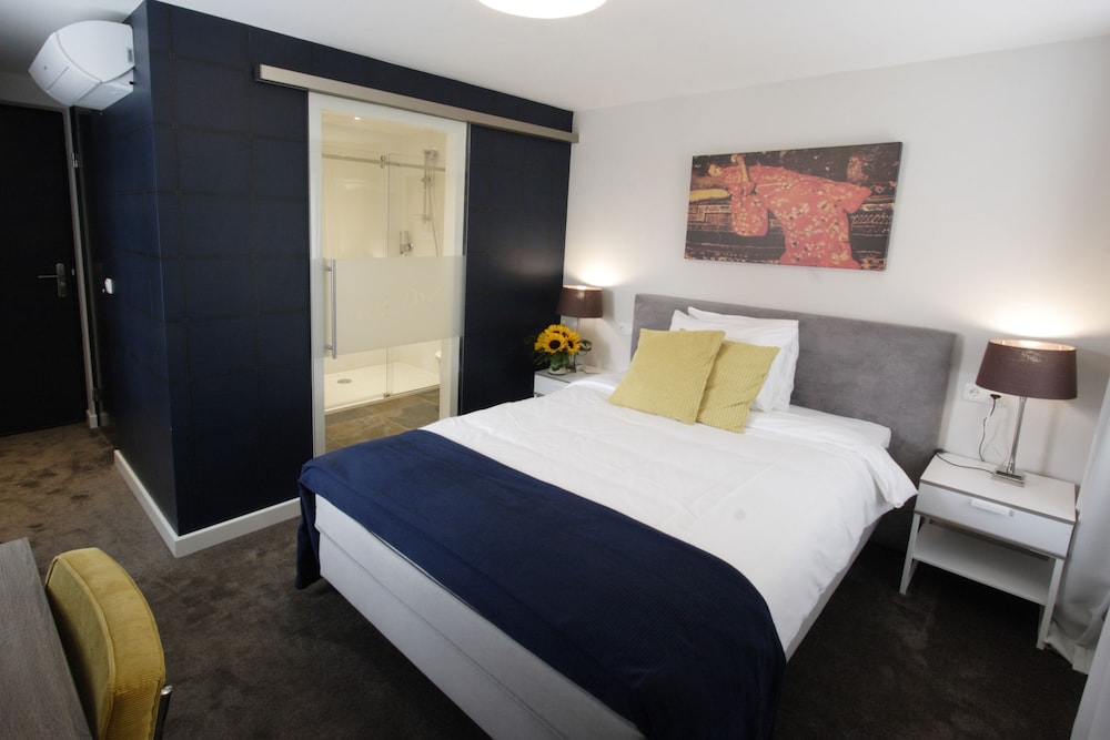 Standard Single Room, 1 Double Bed, City View photo 2