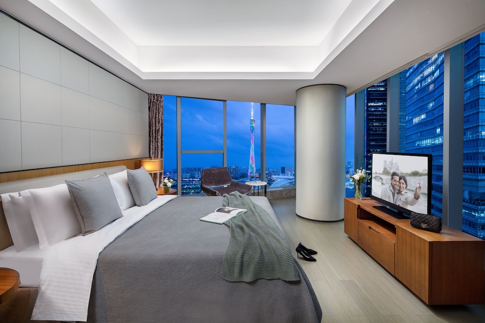 Executive Apartment, 3 Bedrooms (with Canton Tower View)
