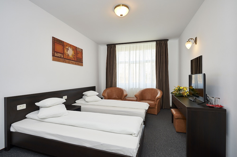 Standard Room - Photo 2