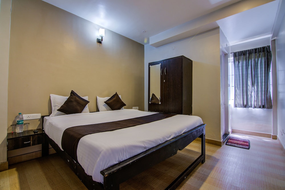 Deluxe Double Or Twin Room, 1 King Bed photo 2