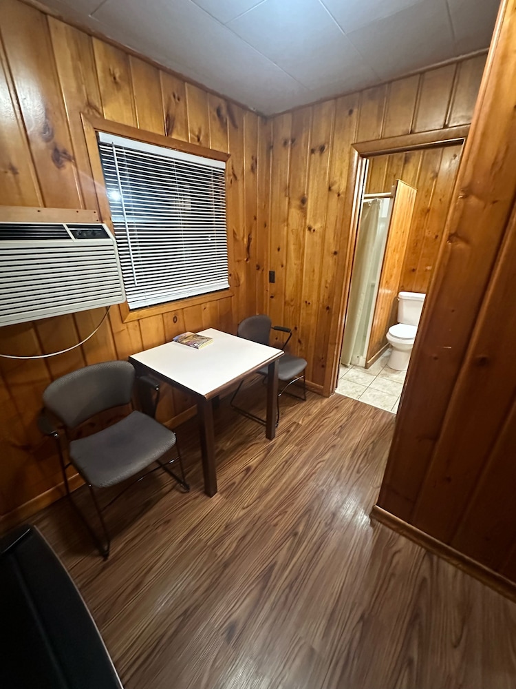 Basic Room photo 1