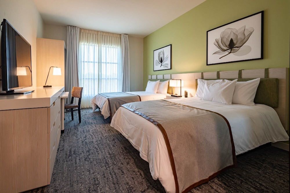 Two Queen Beds Guest Room