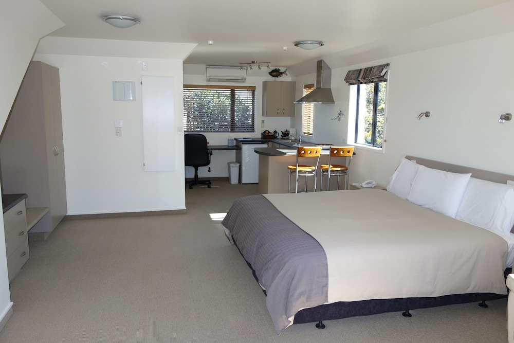 Luxury Studio Suite photo 2