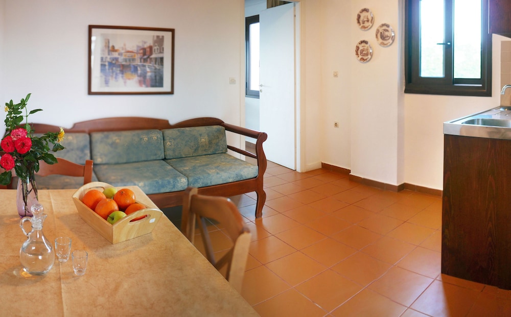 Family Apartment - Photo 8