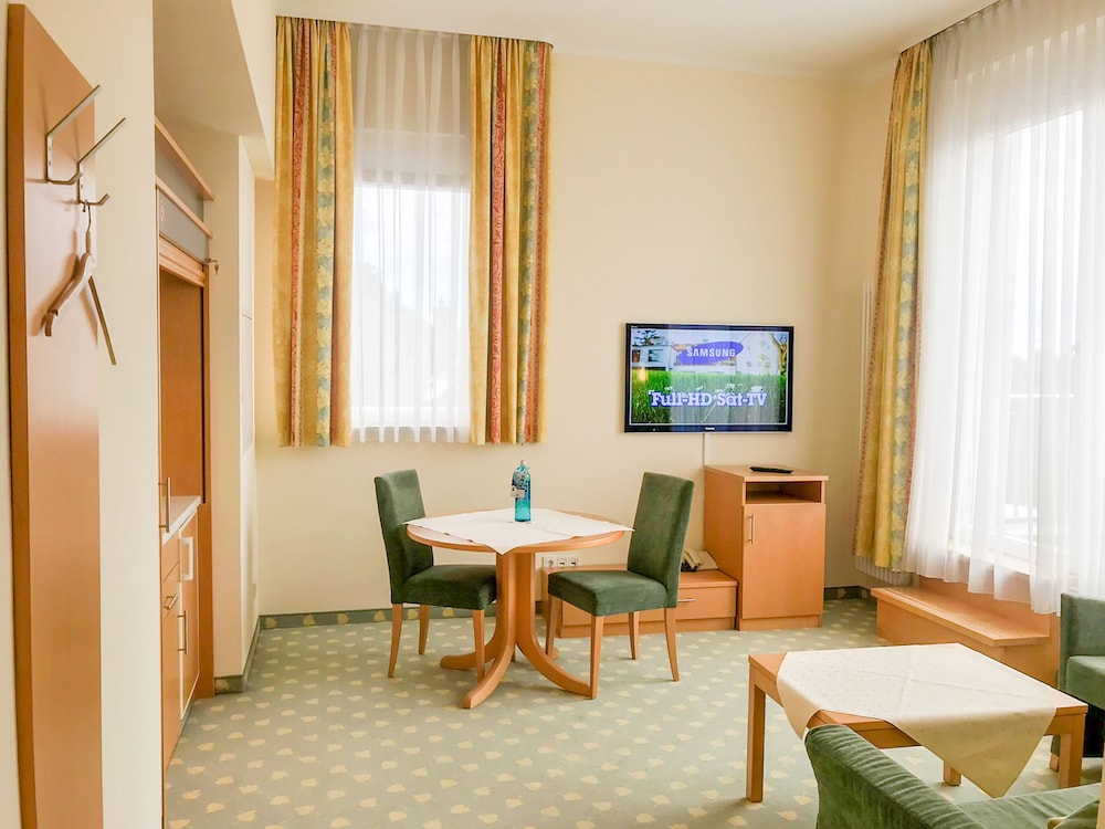Luxury Suite