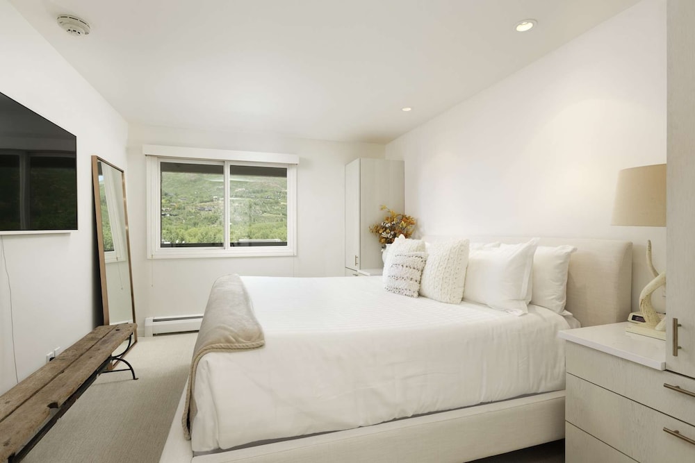 Condo (Concept 600 Two Bedroom)