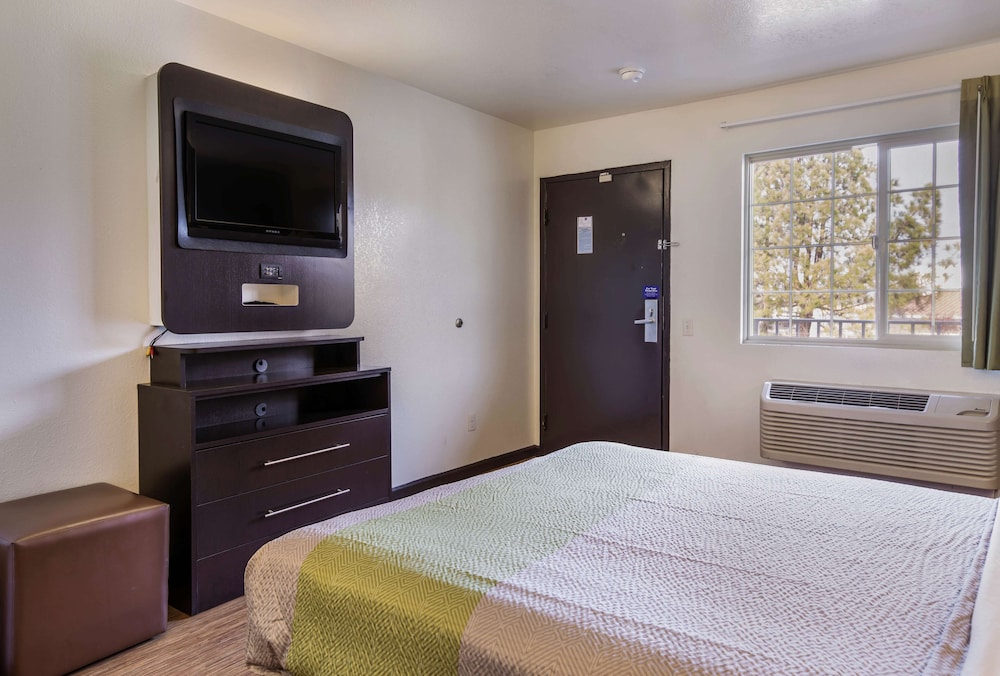 Standard Suite, 2 Queen Beds, Non Smoking, Kitchenette - Photo 5