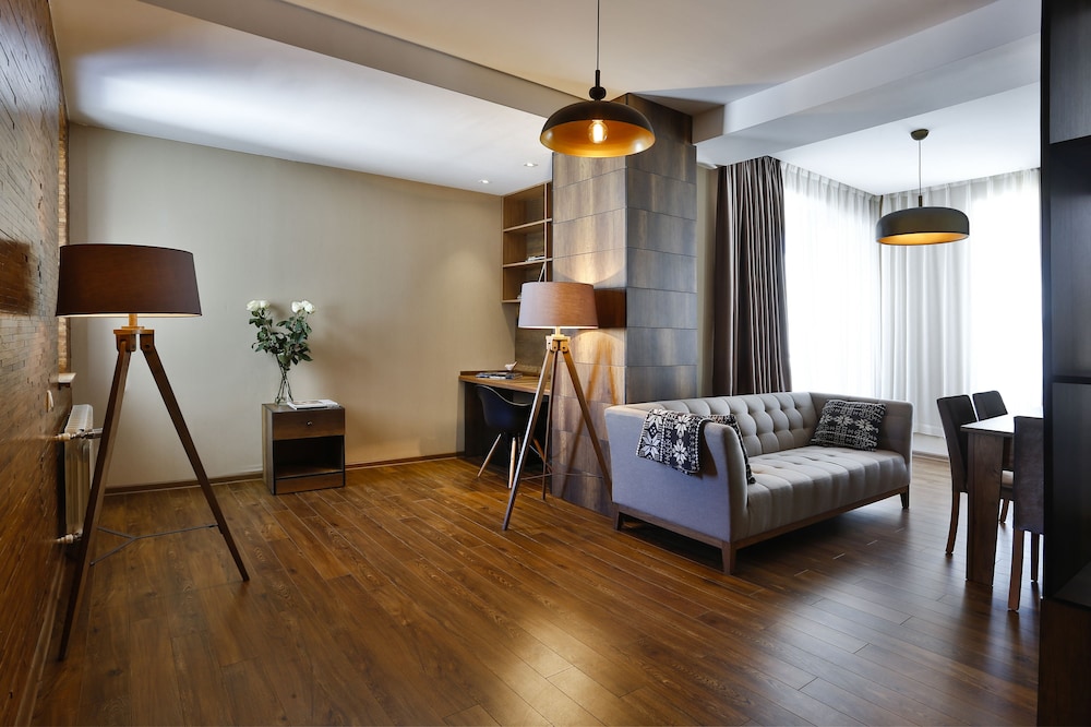 King Suite, 2 Bedrooms photo 1