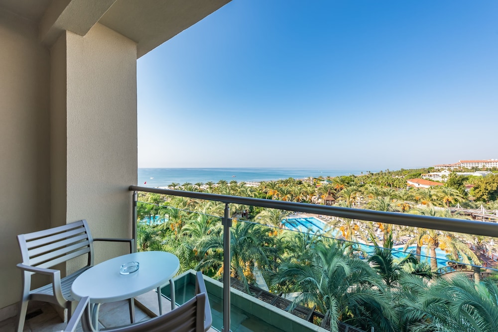 Standard Room, Partial Sea View photo 3