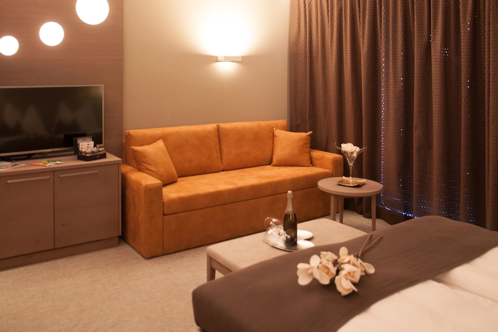 Deluxe Double Room, Balcony photo 2
