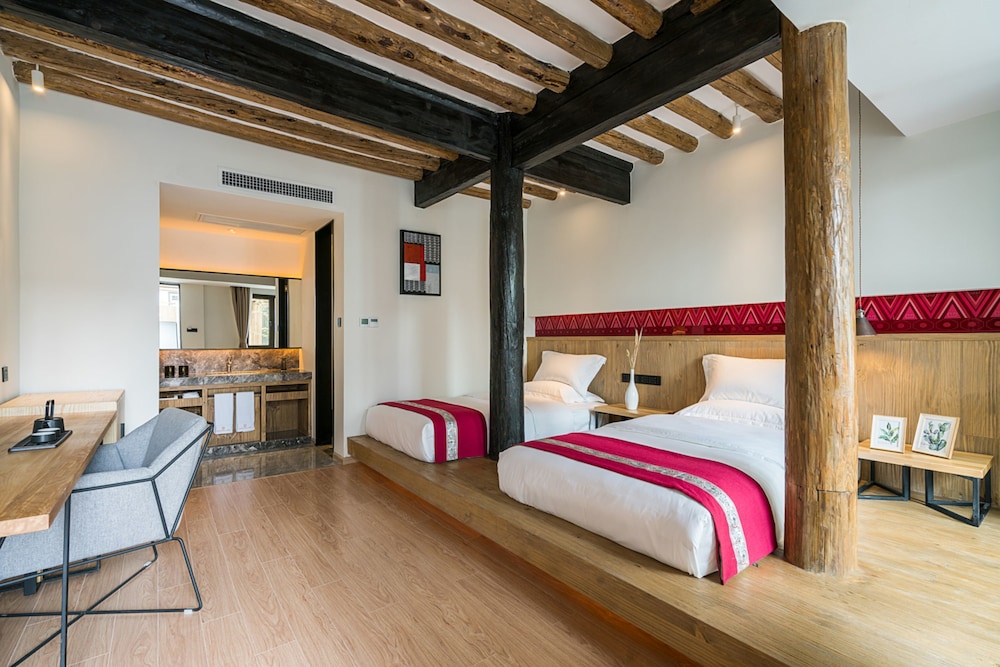 Deluxe Twin Room, Garden View