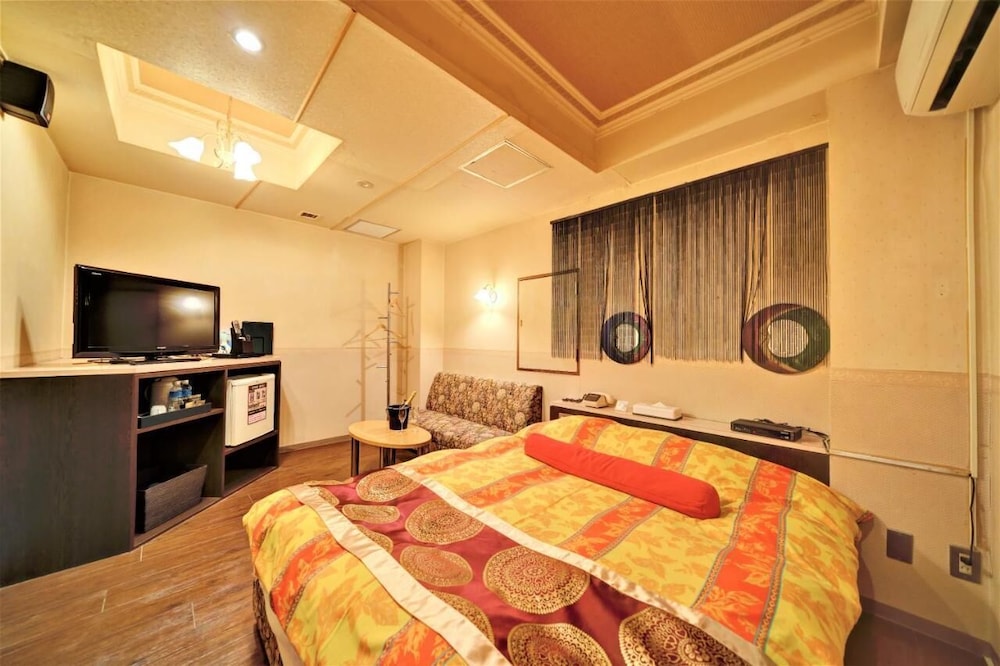 Basic Double Room, 1 Double Bed, Smoking