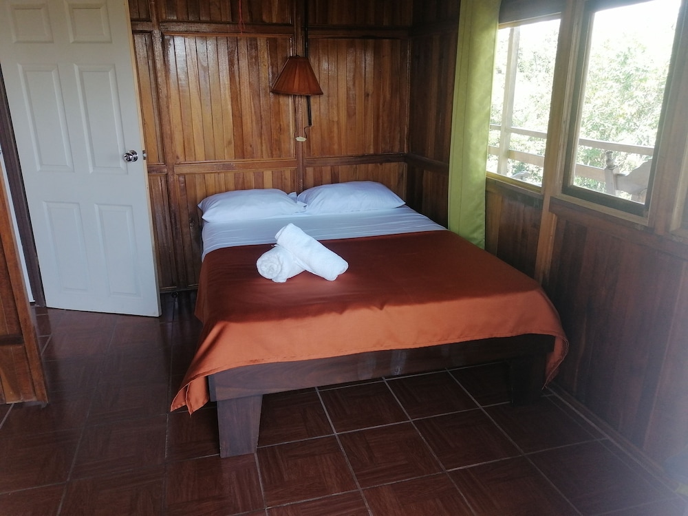 House, 4 Bedrooms photo 3