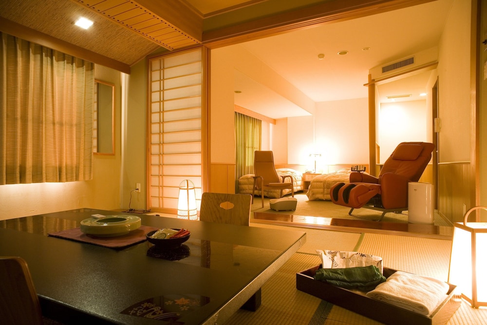 Relaxation Room (Japanese and Western rooms), Dinner/ Breakfast buffet, Non Smoking photo 1