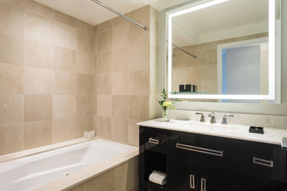 Luxury Suite, 1 Bedroom - Photo 5