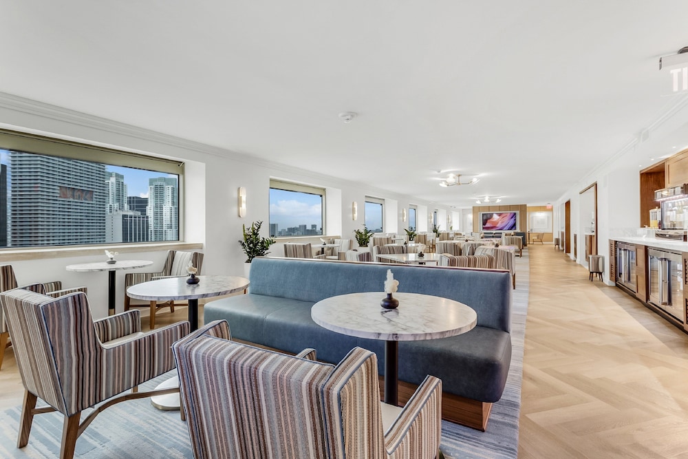 Classic Room, 2 Queen Beds, Club Lounge Access (Ocean View)