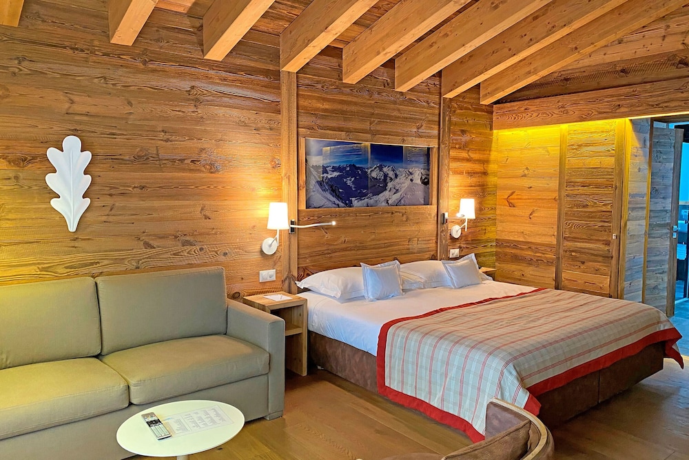 Junior Suite (no view) photo 2