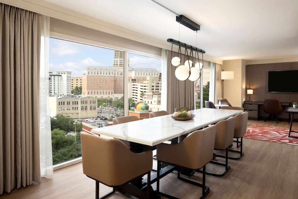 Suite (Riverbend) - Photo 3