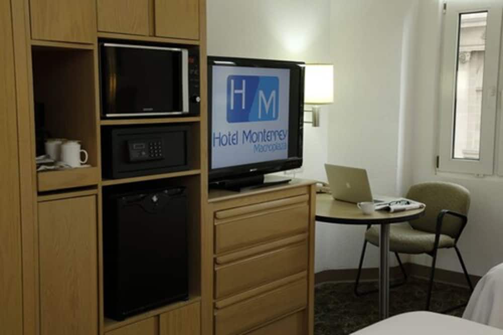 Superior Double Room, 2 Double Beds - Photo 6
