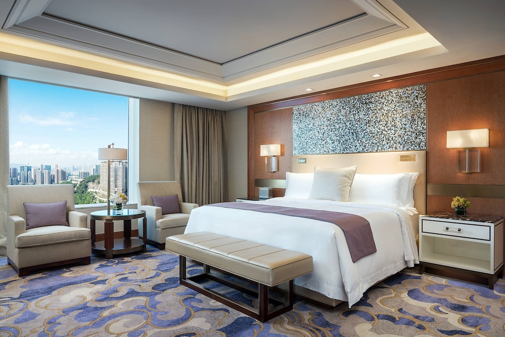Empire Suite King