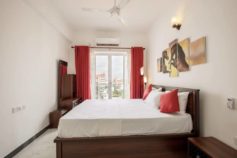 Panoramic Apartment, 2 Queen Beds, Sea View photo 2