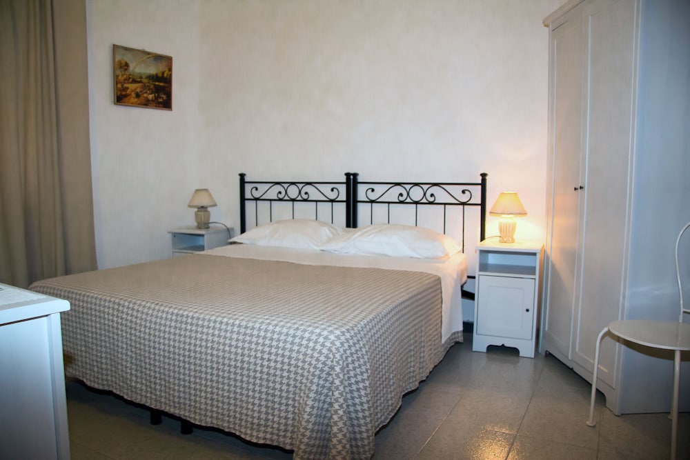 Basic Double Or Twin Room