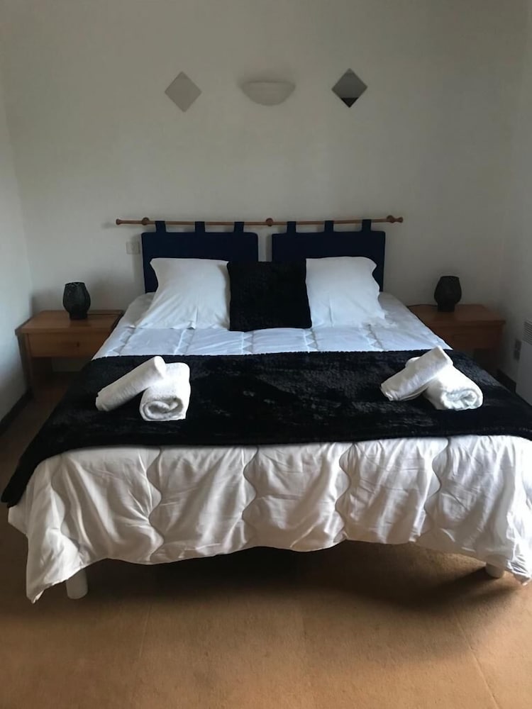 Comfort Twin Room, 2 Bedrooms, Non Smoking, River View photo 1