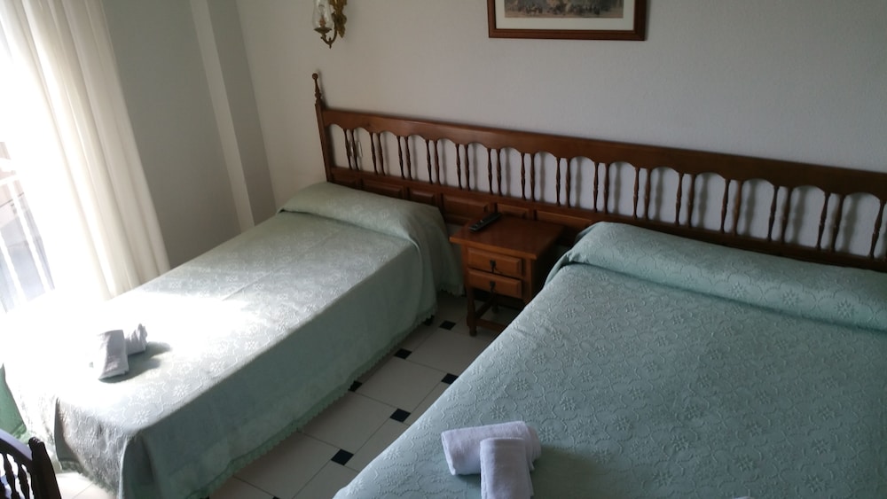 Triple Room, Private Bathroom, City View
