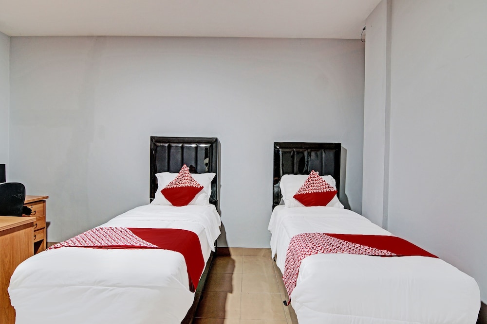 Deluxe Twin Room photo 1