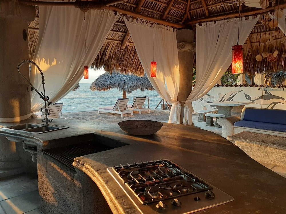 Luxury Villa photo 3