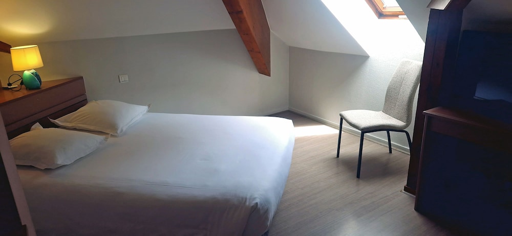 Standard Double Room, 1 Double Bed photo 3