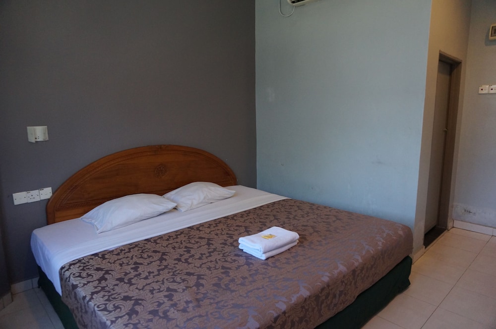 Deluxe Room, 1 King Bed photo 3