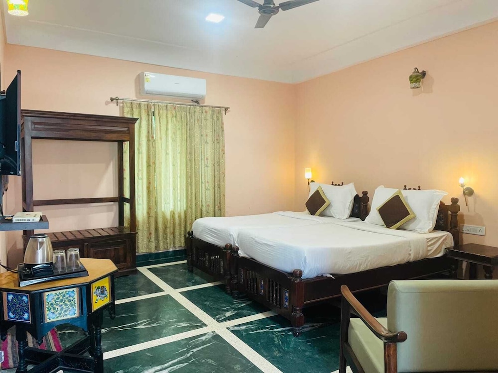 Deluxe Double Room photo 2